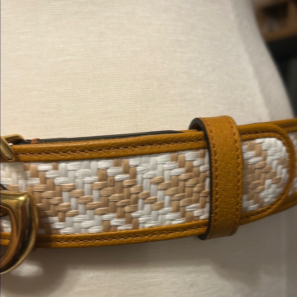 Gucci Gold and Tan Belt for Women - Picture 3 of 5